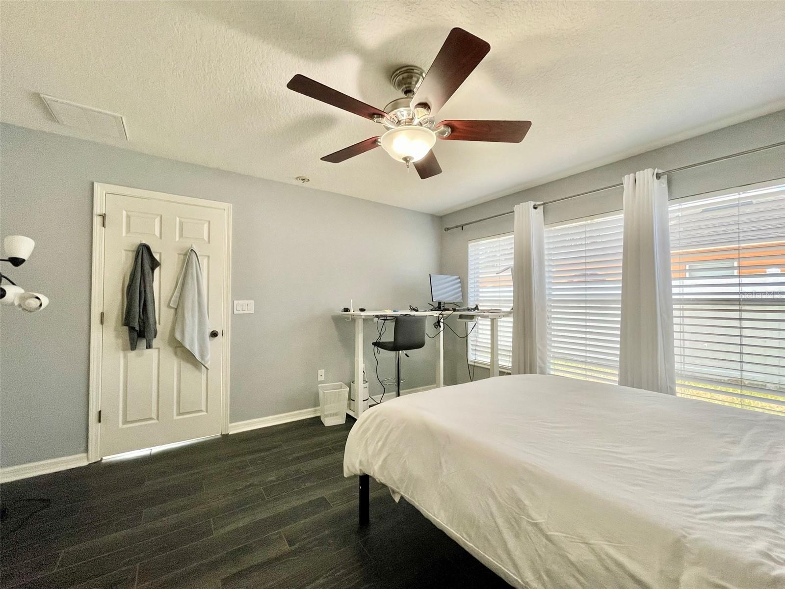 8227 MIDNIGHT SUN CT — photo 15