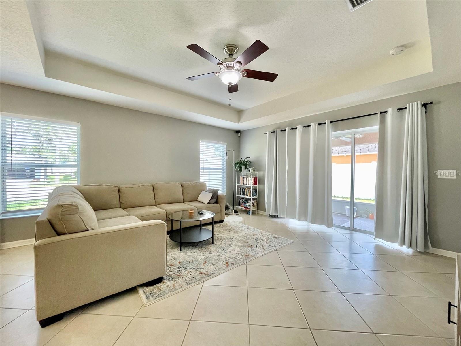 8227 MIDNIGHT SUN CT — photo 6