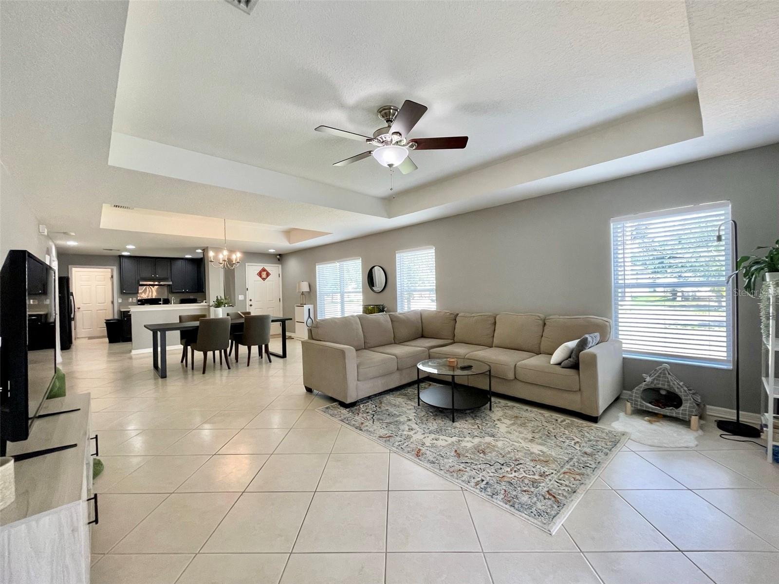 8227 MIDNIGHT SUN CT — photo 7