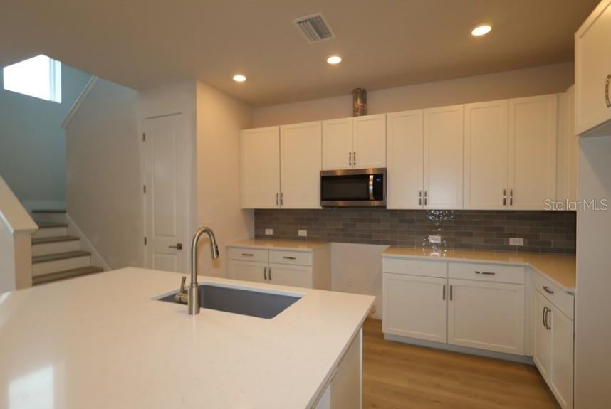 7207 TIDELAND LN — photo 8