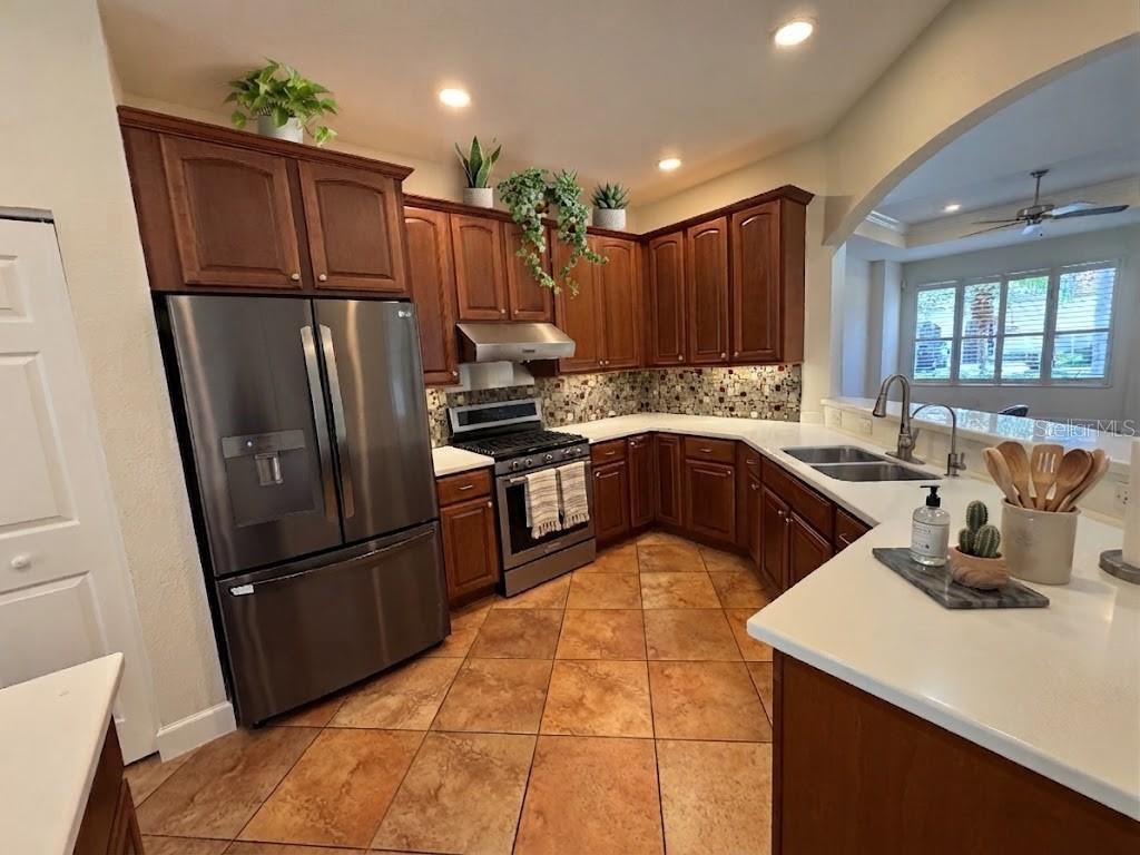 1140 BEACHCOMBER CT #11 — photo 3