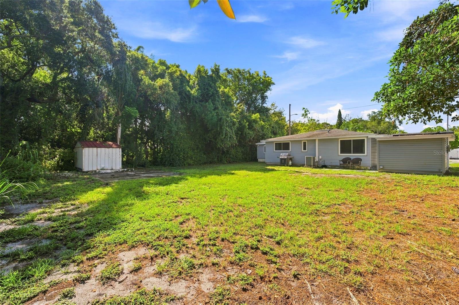 660 DEXTER DR — photo 26