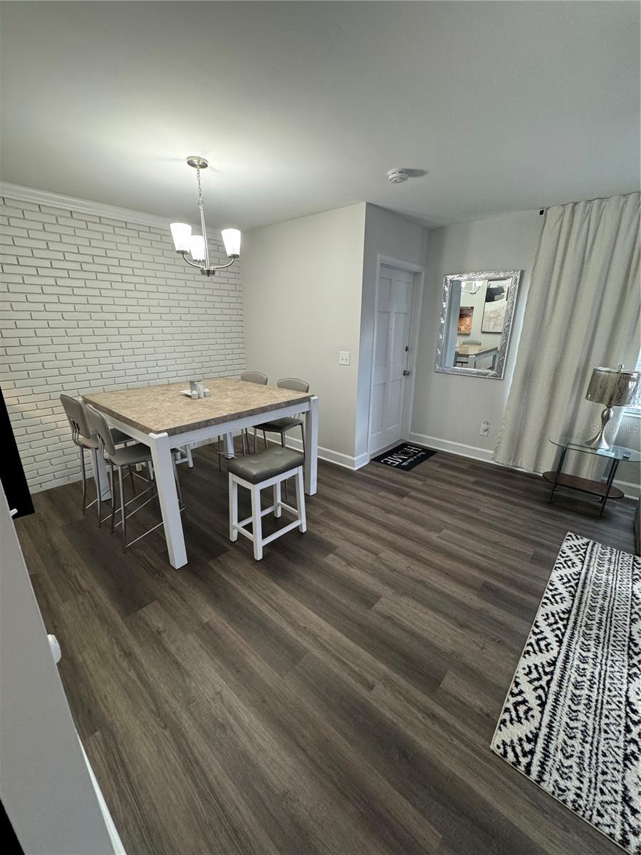 5608 GATEWAY DR — photo 21