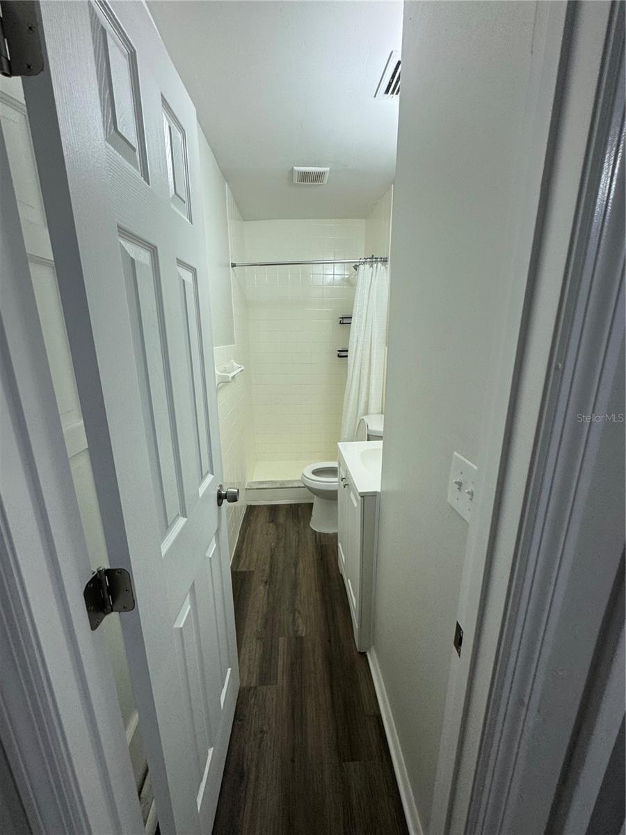 5608 GATEWAY DR — photo 9