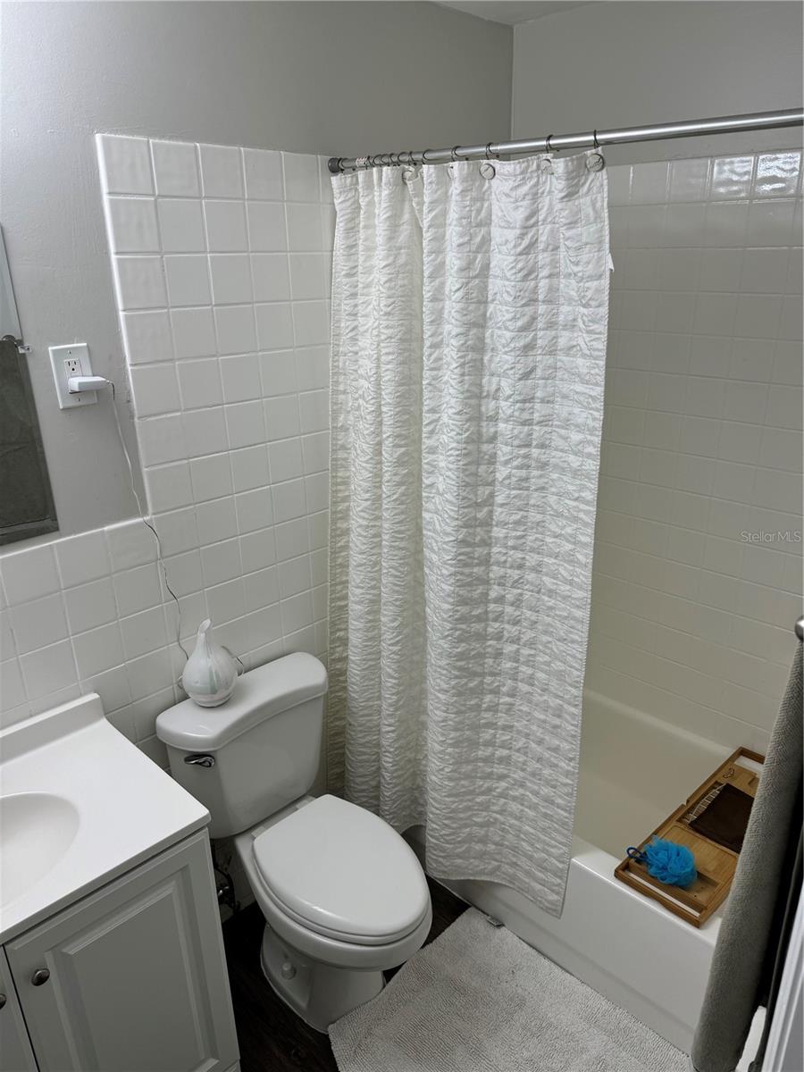 5608 GATEWAY DR — photo 23