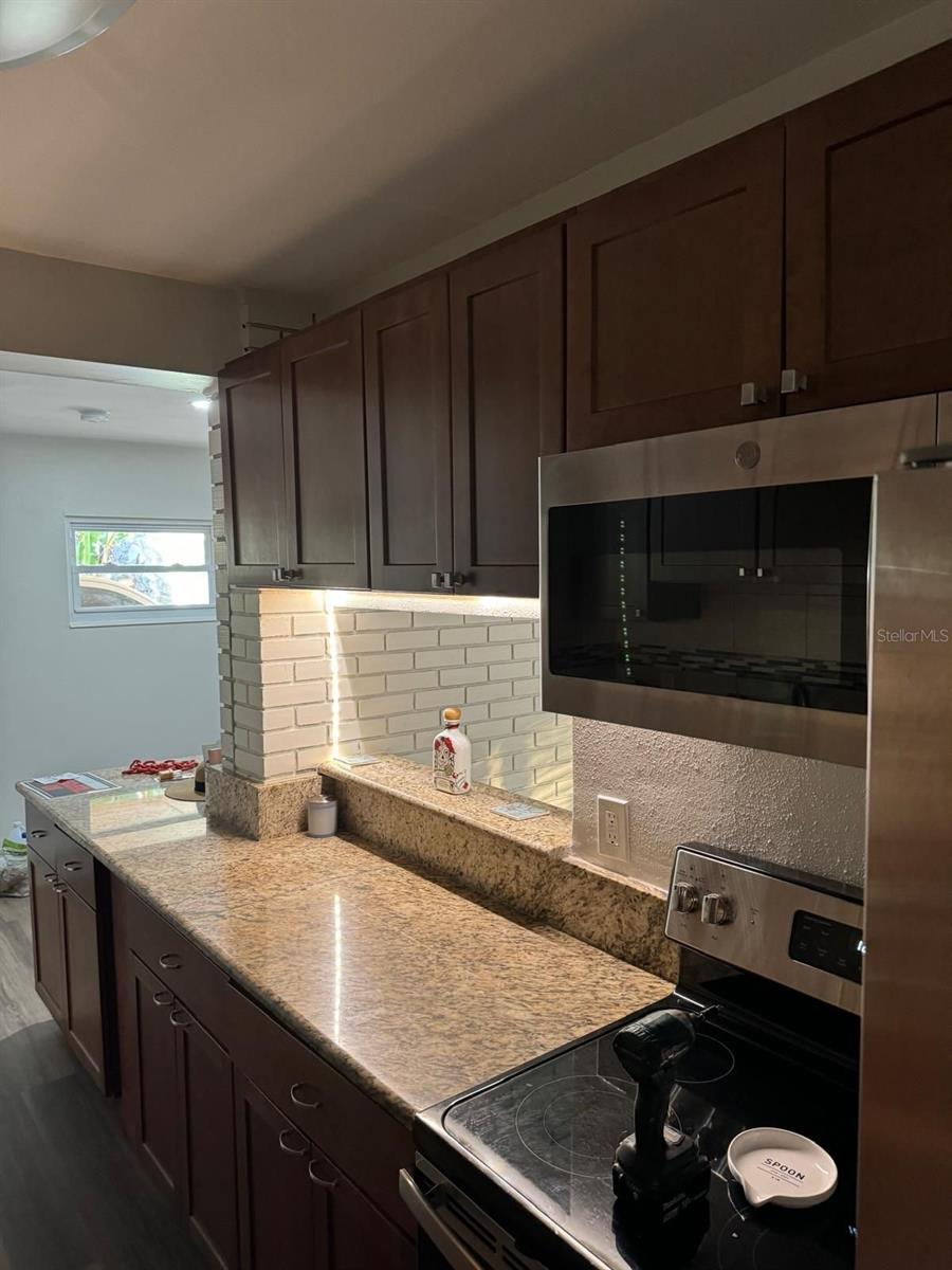 5608 GATEWAY DR — photo 29