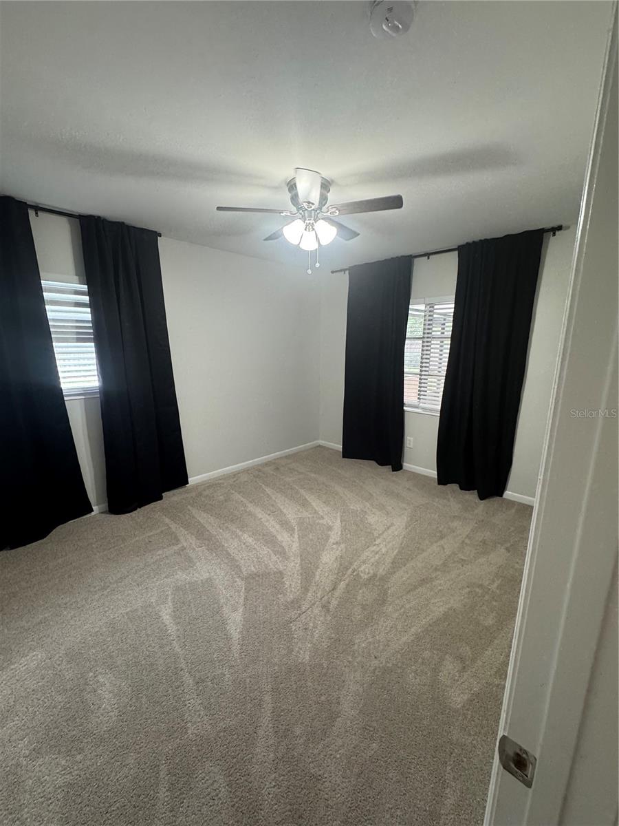 5608 GATEWAY DR — photo 8