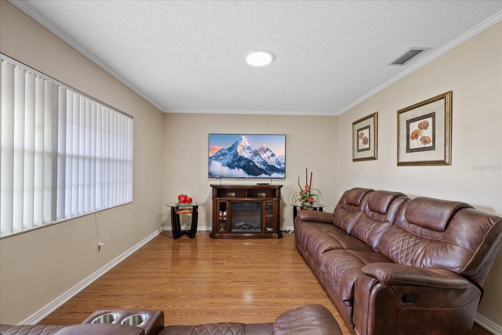 5809 N HALE AVE — photo 48