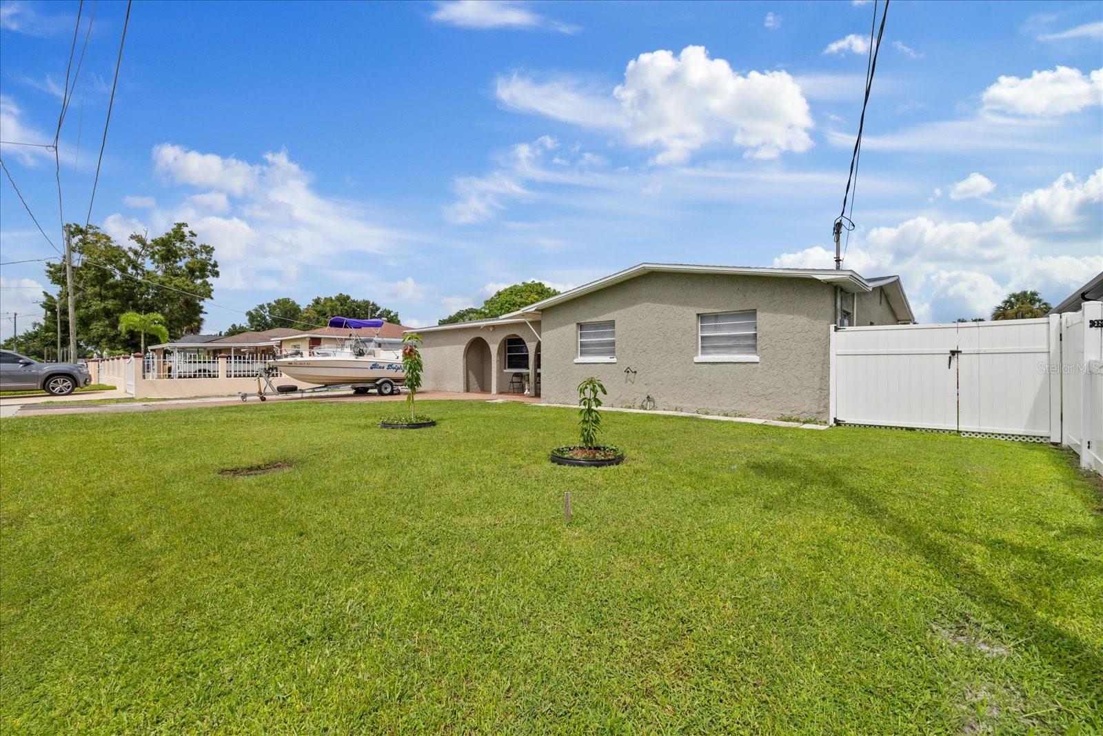 5809 N HALE AVE — photo 44