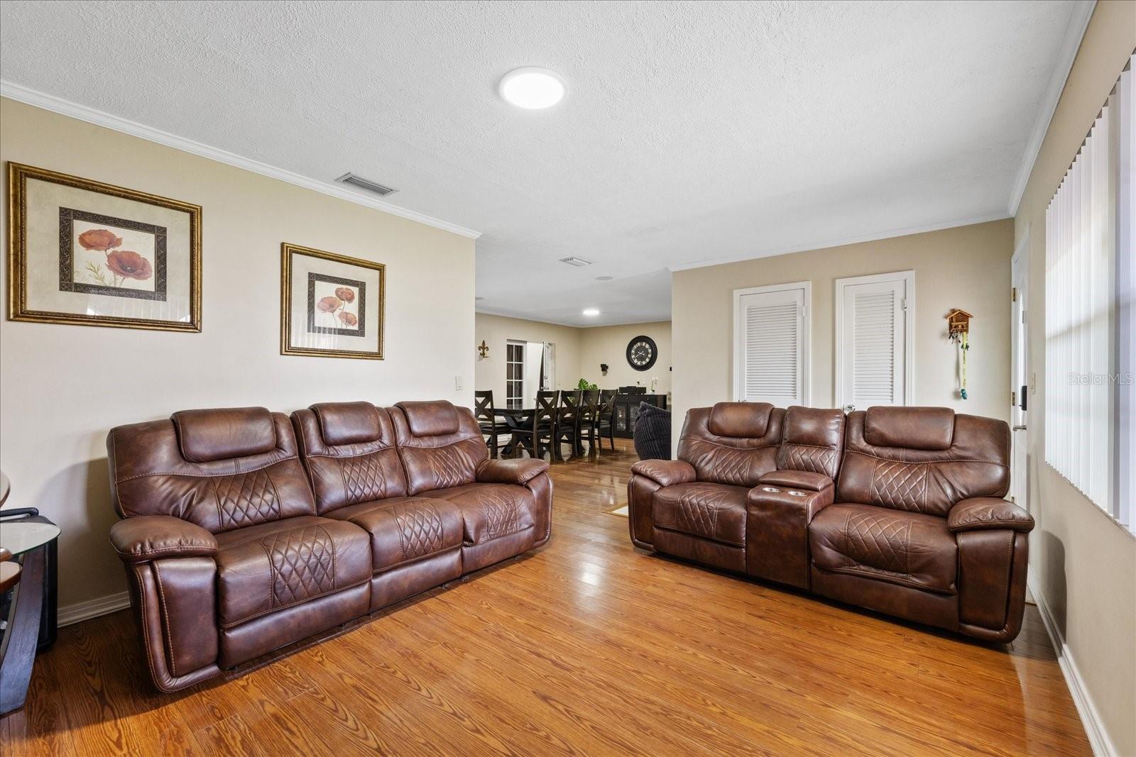 5809 N HALE AVE — photo 49