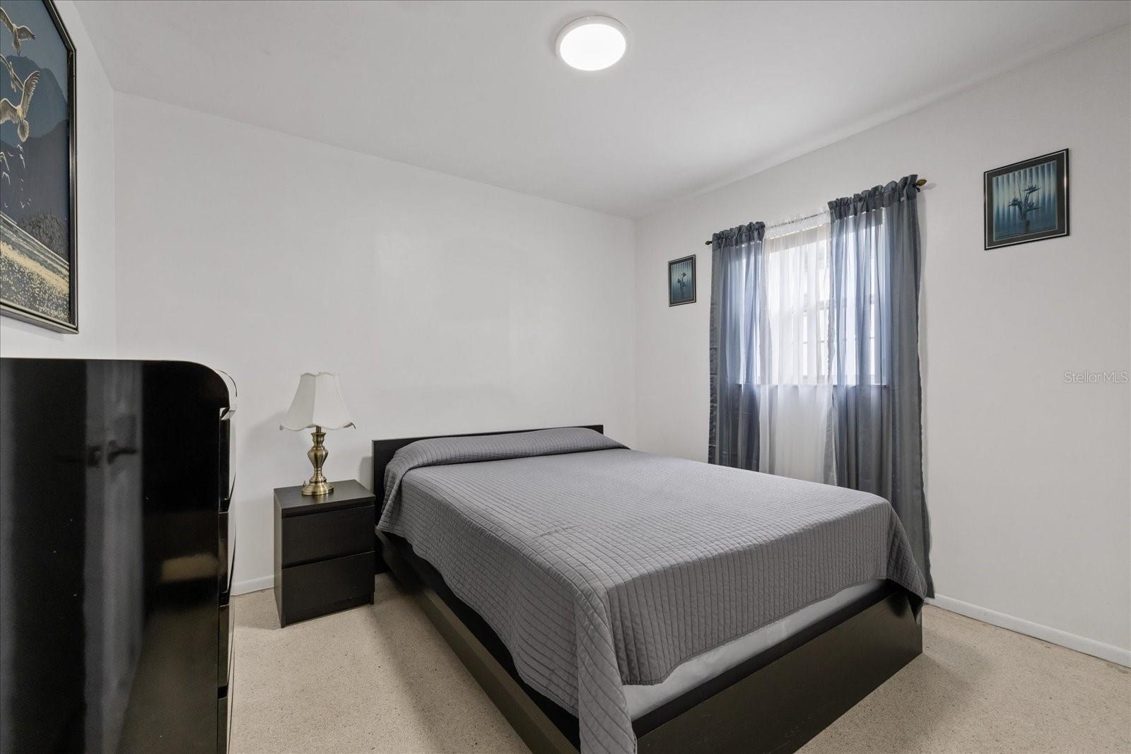 5809 N HALE AVE — photo 13