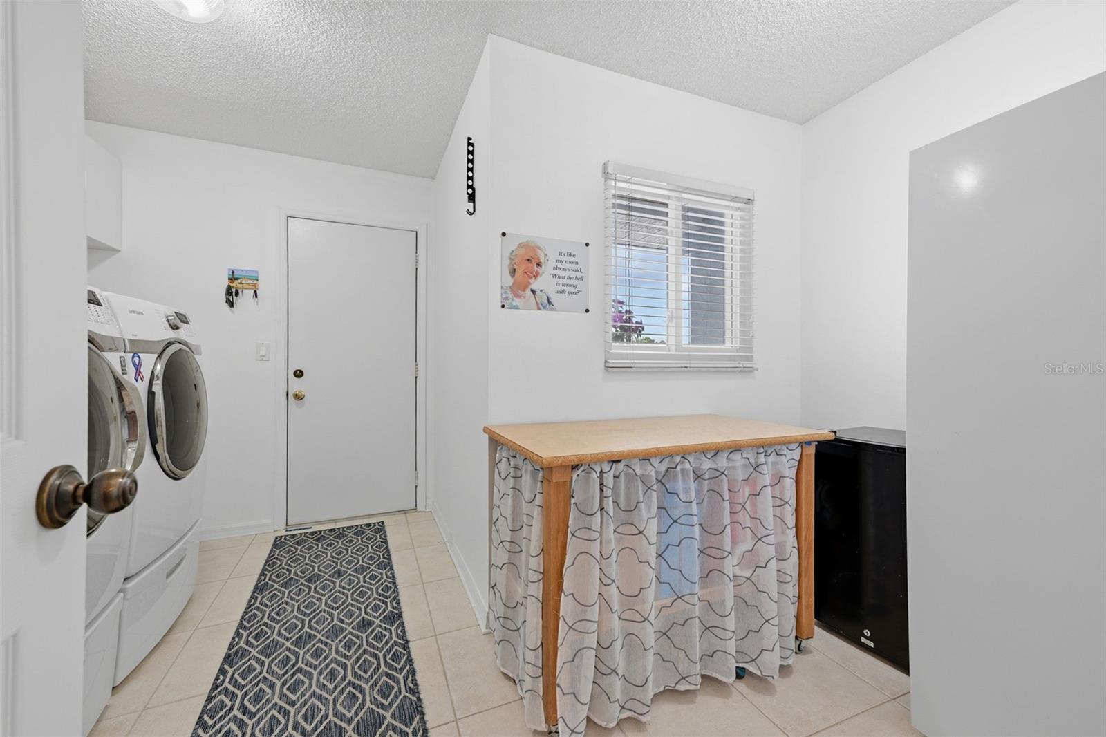 1803 NEW BEDFORD DR — photo 35