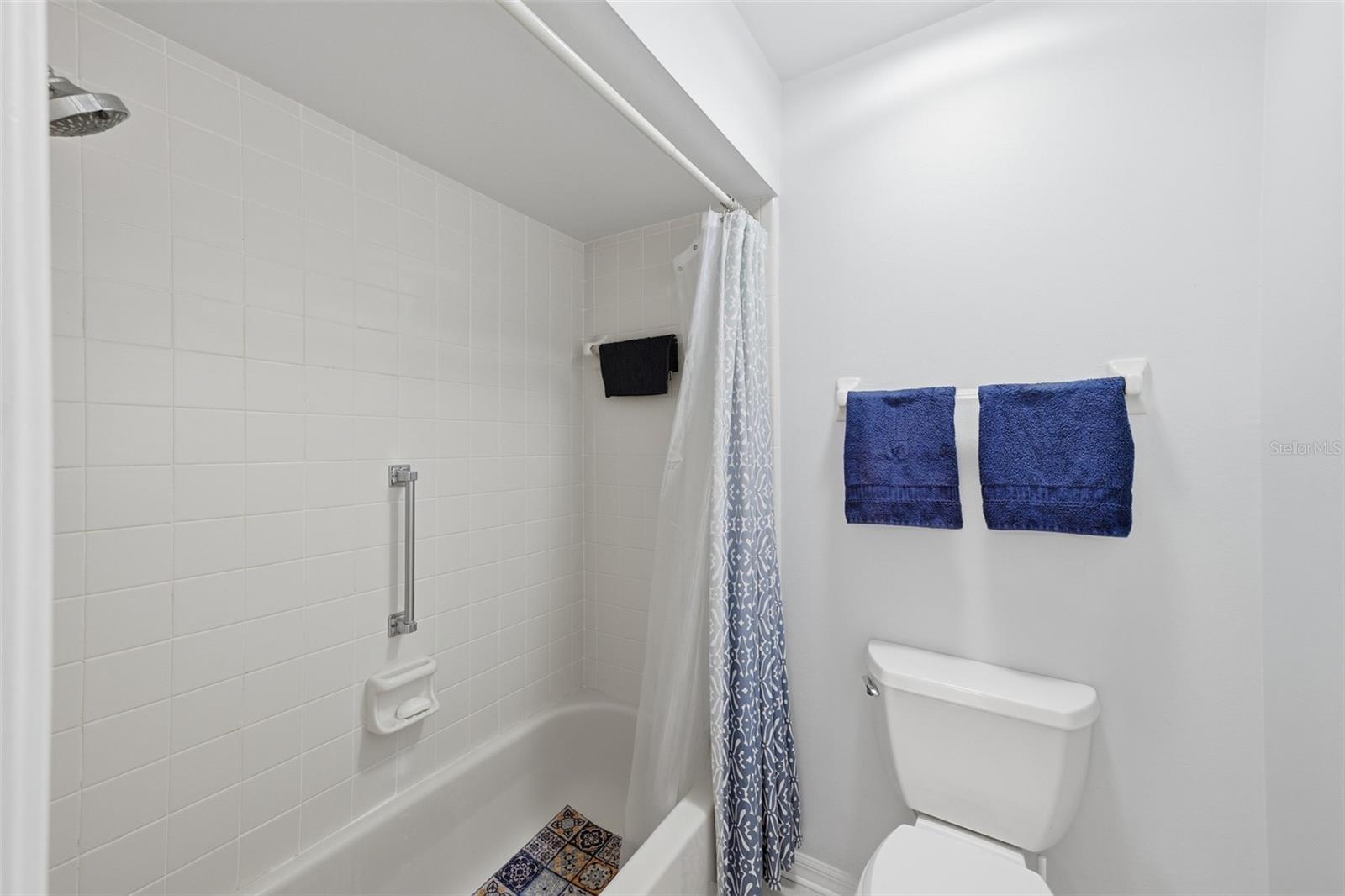 1803 NEW BEDFORD DR — photo 29