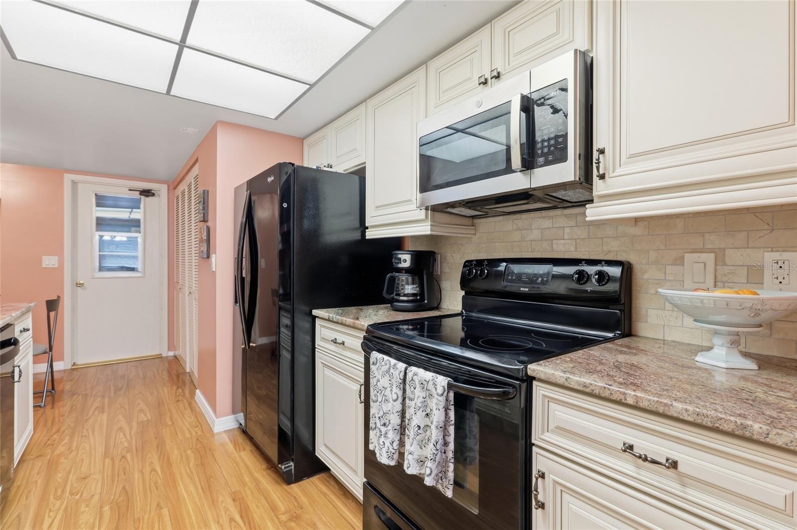 3191 GLEN ELYN BLVD #4 — photo 8