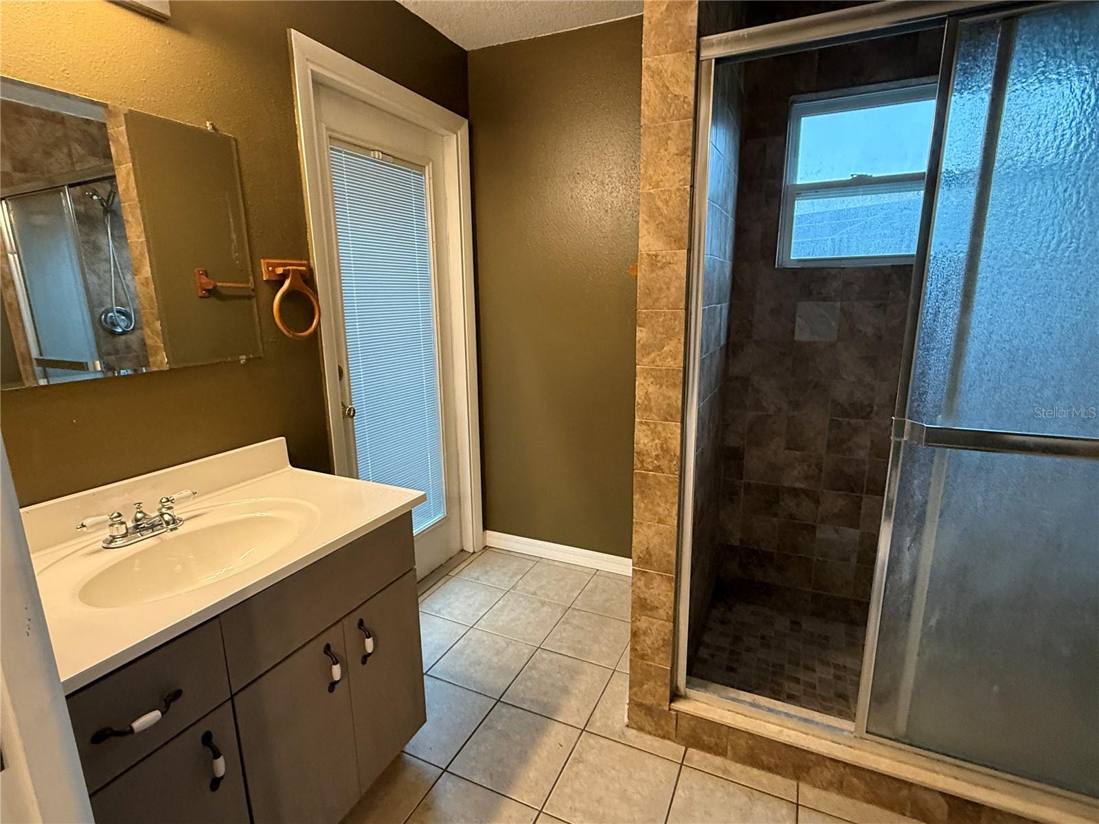 5521 REDHAWK DR — photo 28