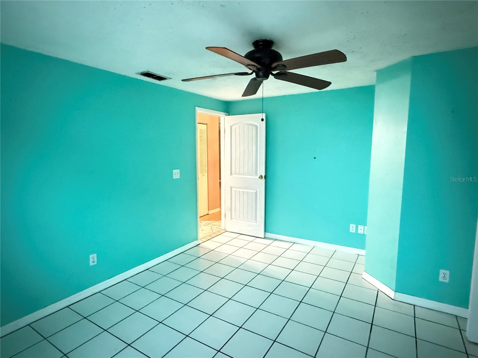 5521 REDHAWK DR — photo 20