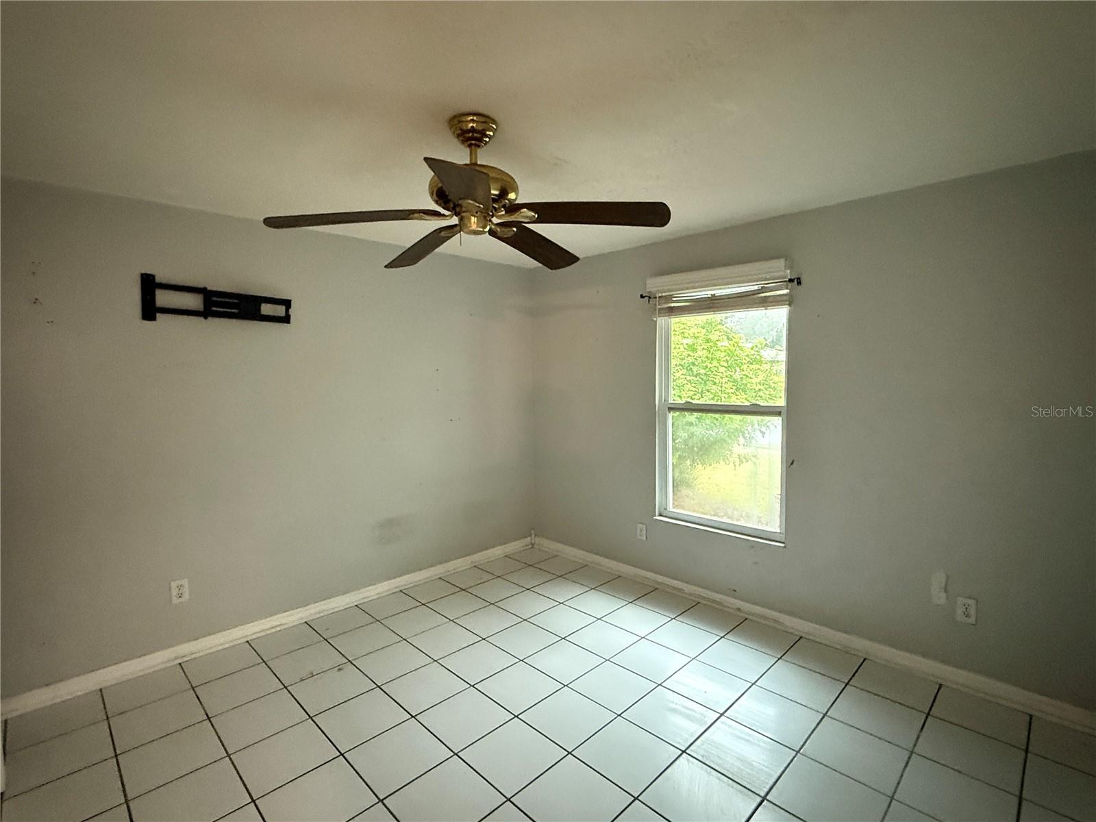 5521 REDHAWK DR — photo 23