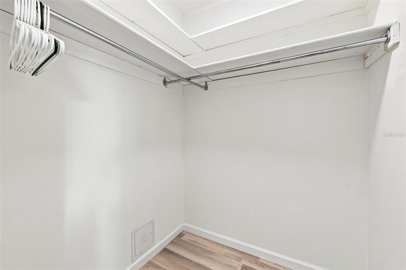 4606 W GRAY ST #301 — photo 21