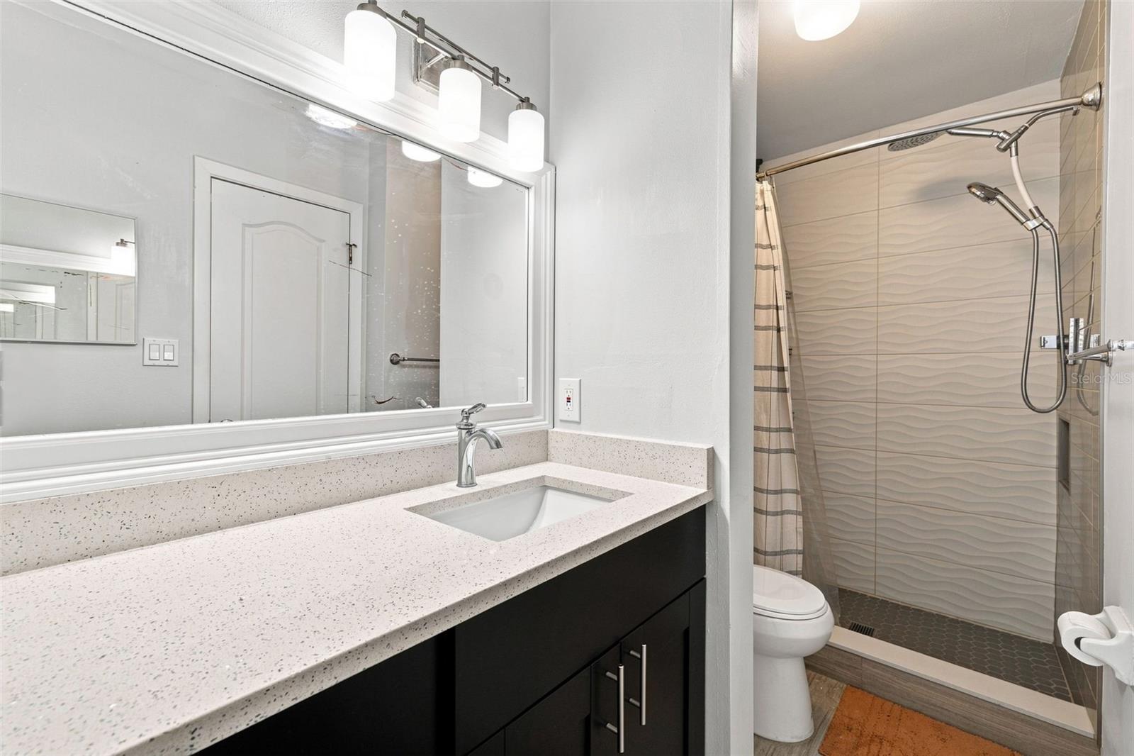 4606 W GRAY ST #301 — photo 20