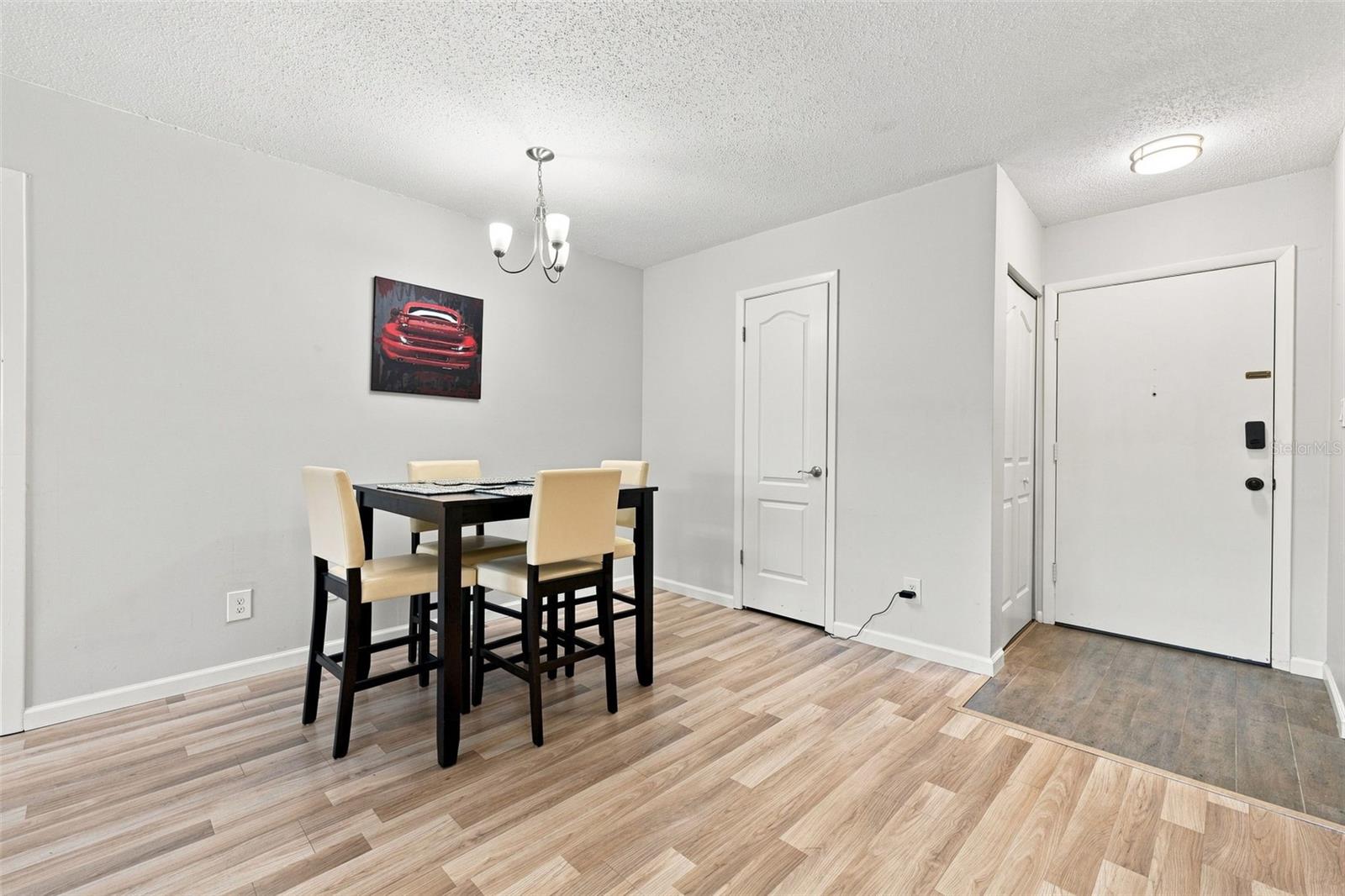 4606 W GRAY ST #301 — photo 3