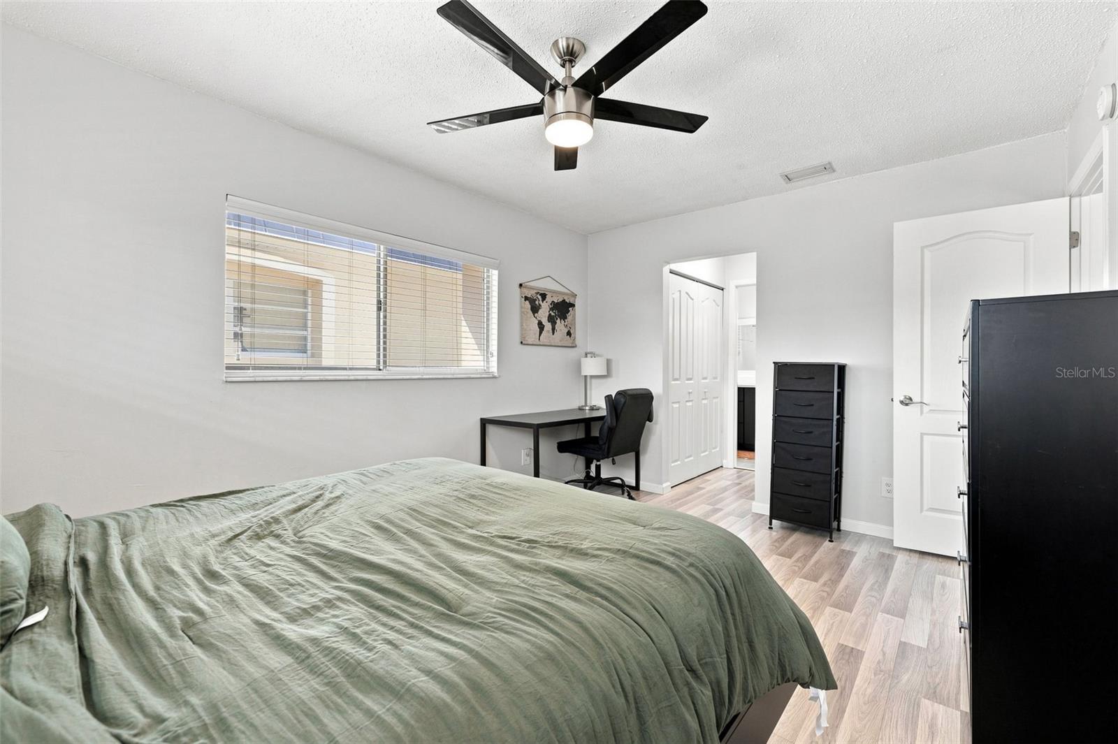 4606 W GRAY ST #301 — photo 18