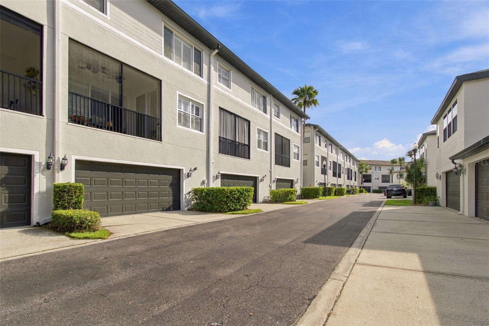 12515 BASSBROOK LN — photo 57