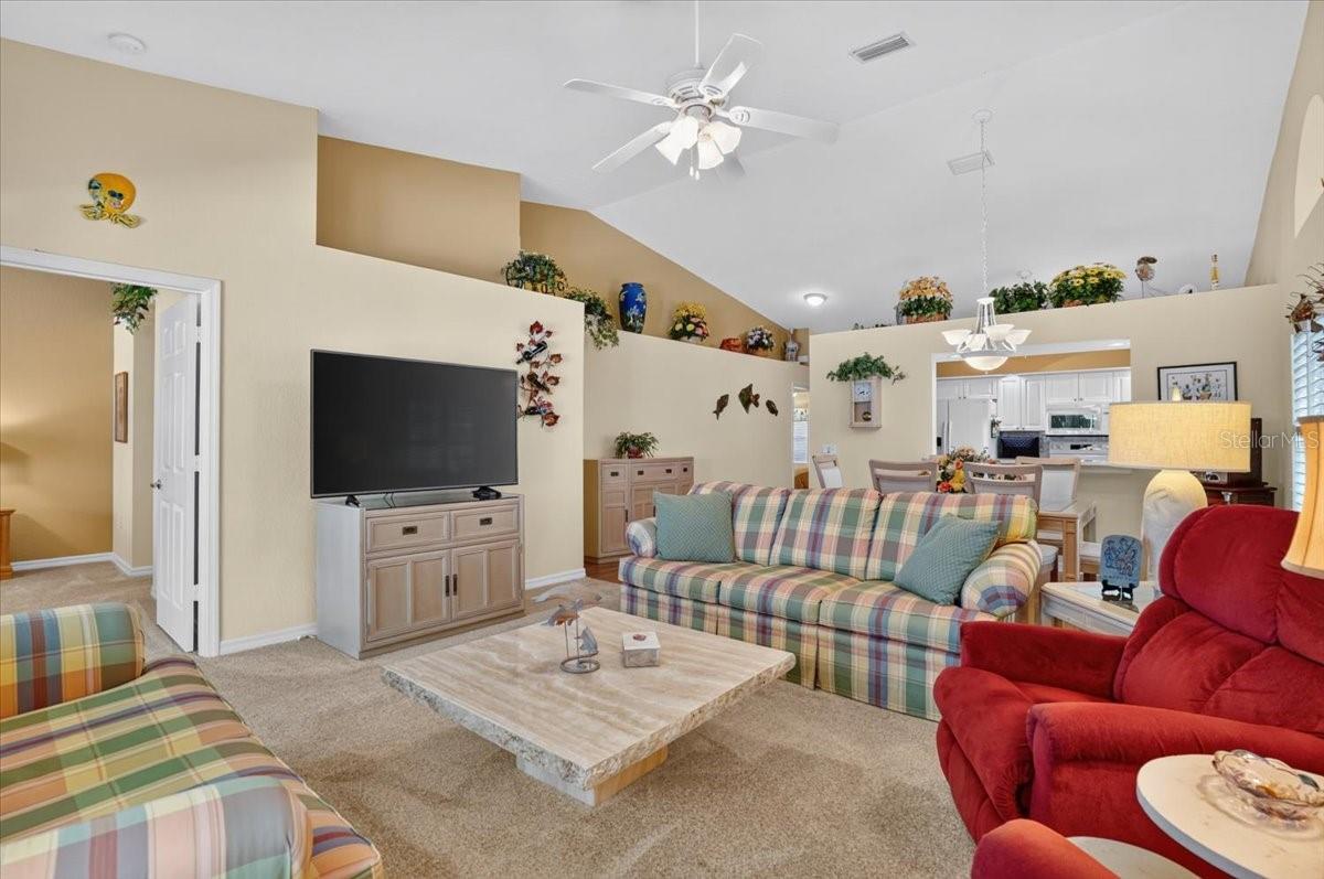 7165 MELROSE PL — photo 27