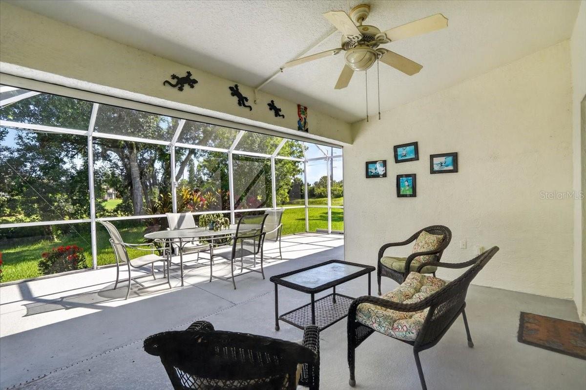 7165 MELROSE PL — photo 9