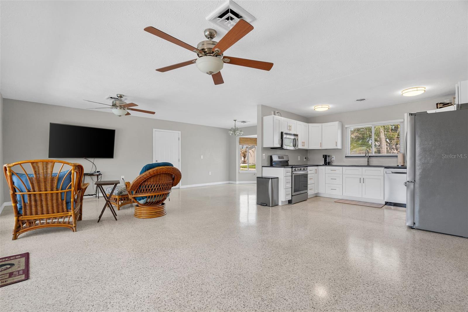 4331 POMPANO LN — photo 15