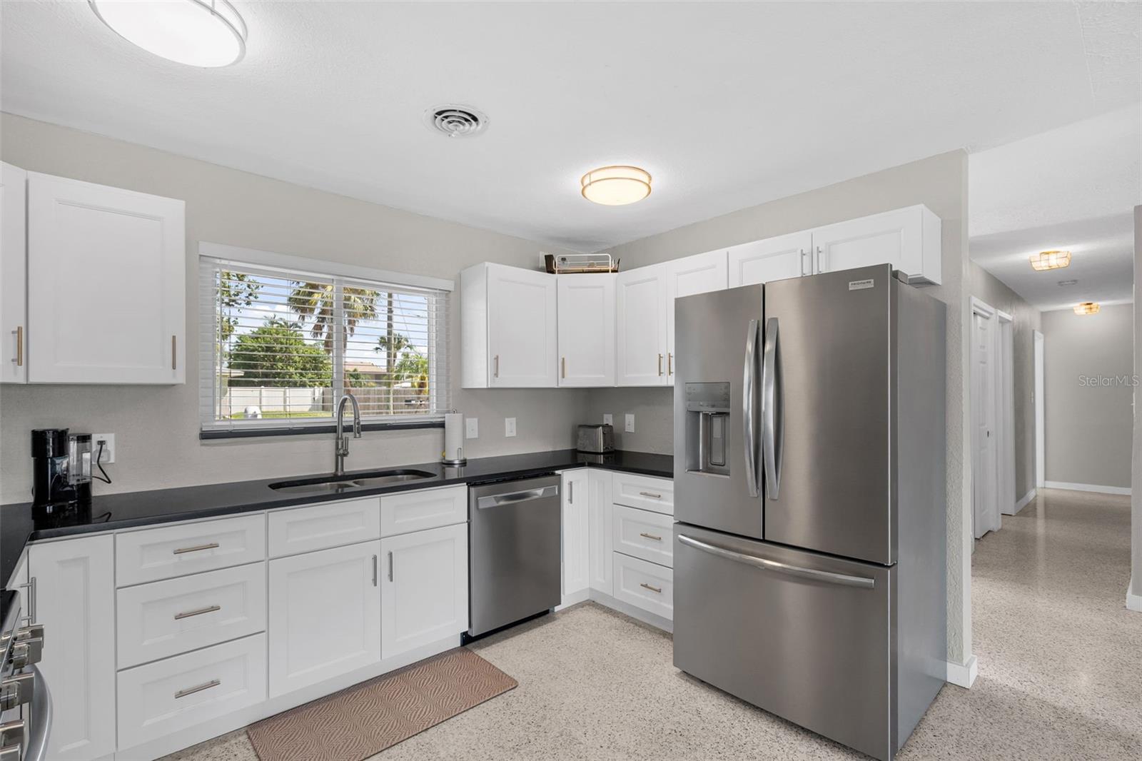 4331 POMPANO LN — photo 18