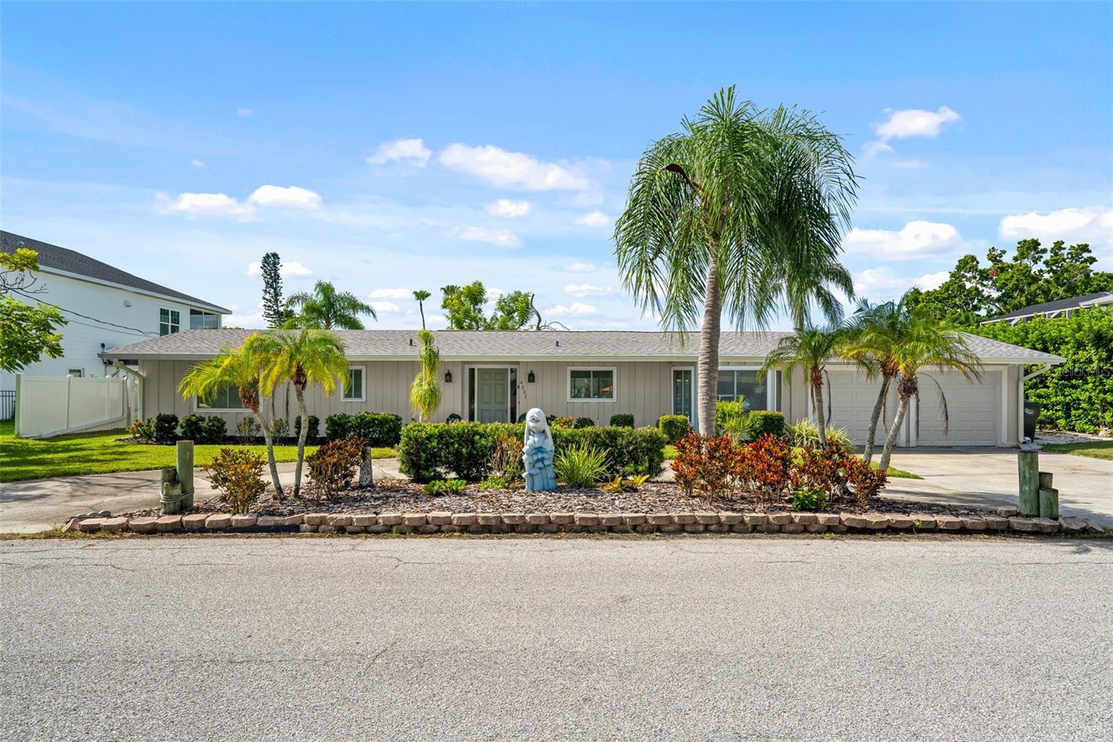 4331 POMPANO LN — photo 2