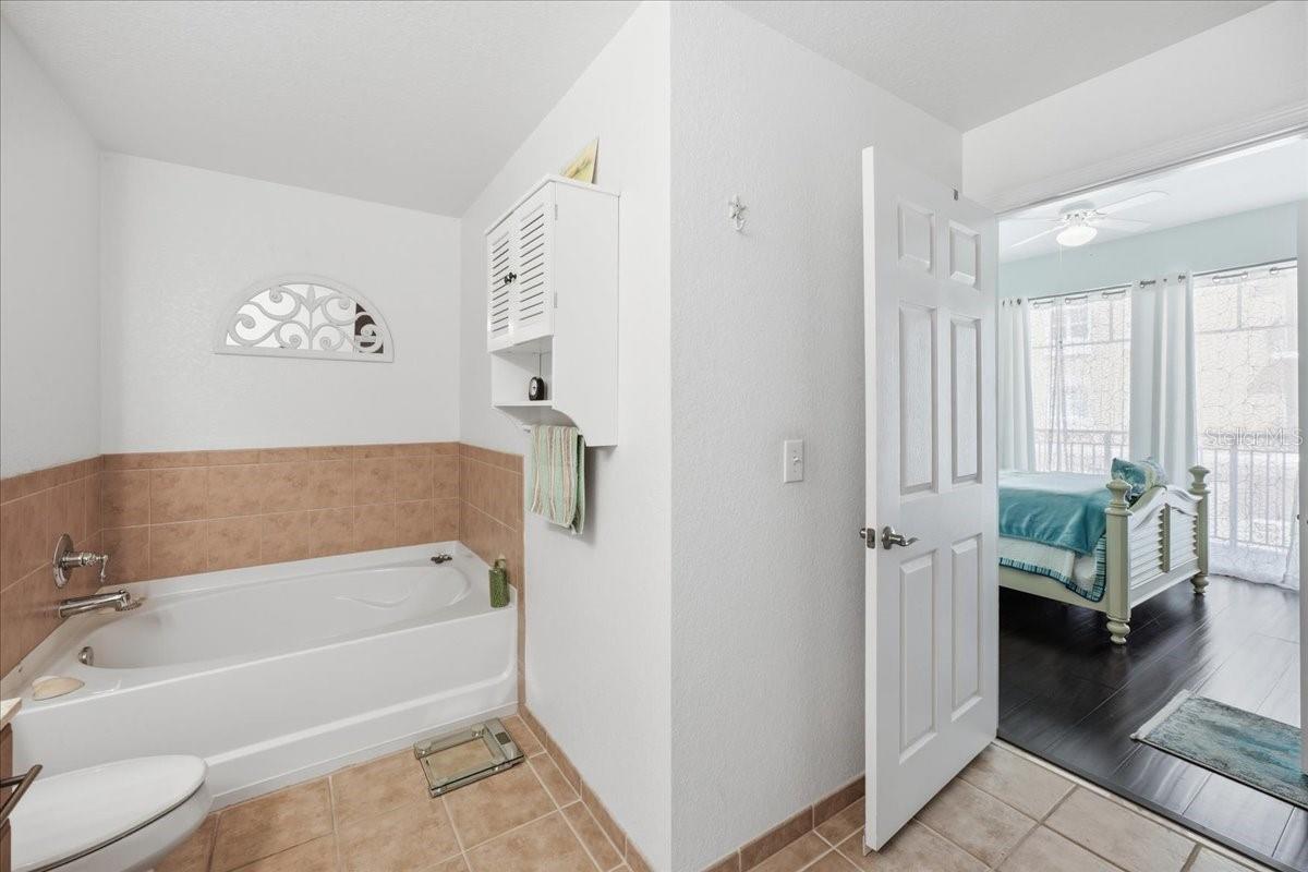 1064 N TAMIAMI TRL #1206 — photo 27