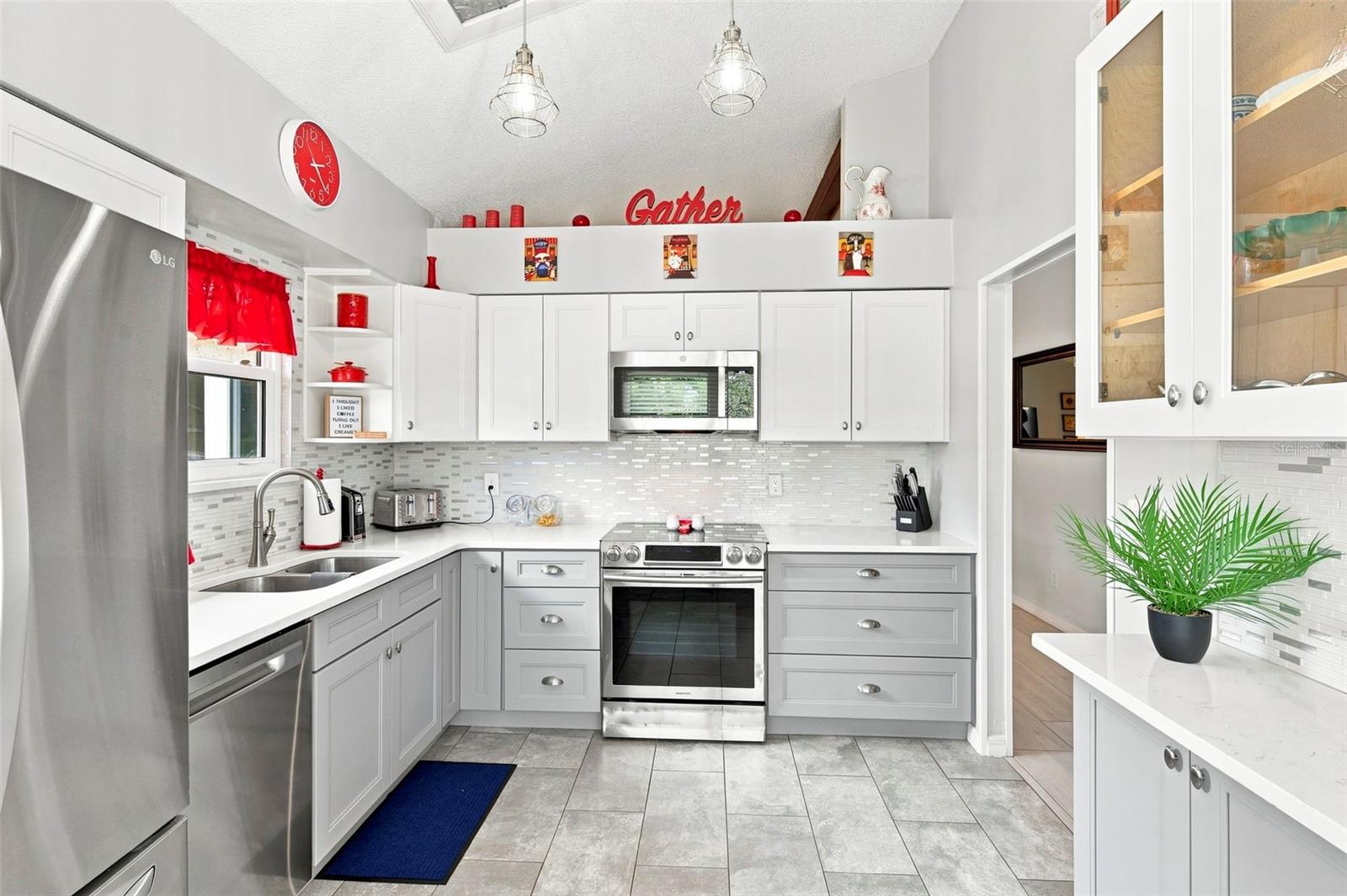 2234 SPRINGFLOWER DR. — photo 9