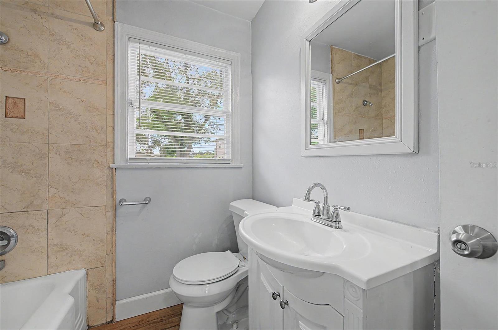 3208 W HARTNETT AVE — photo 24