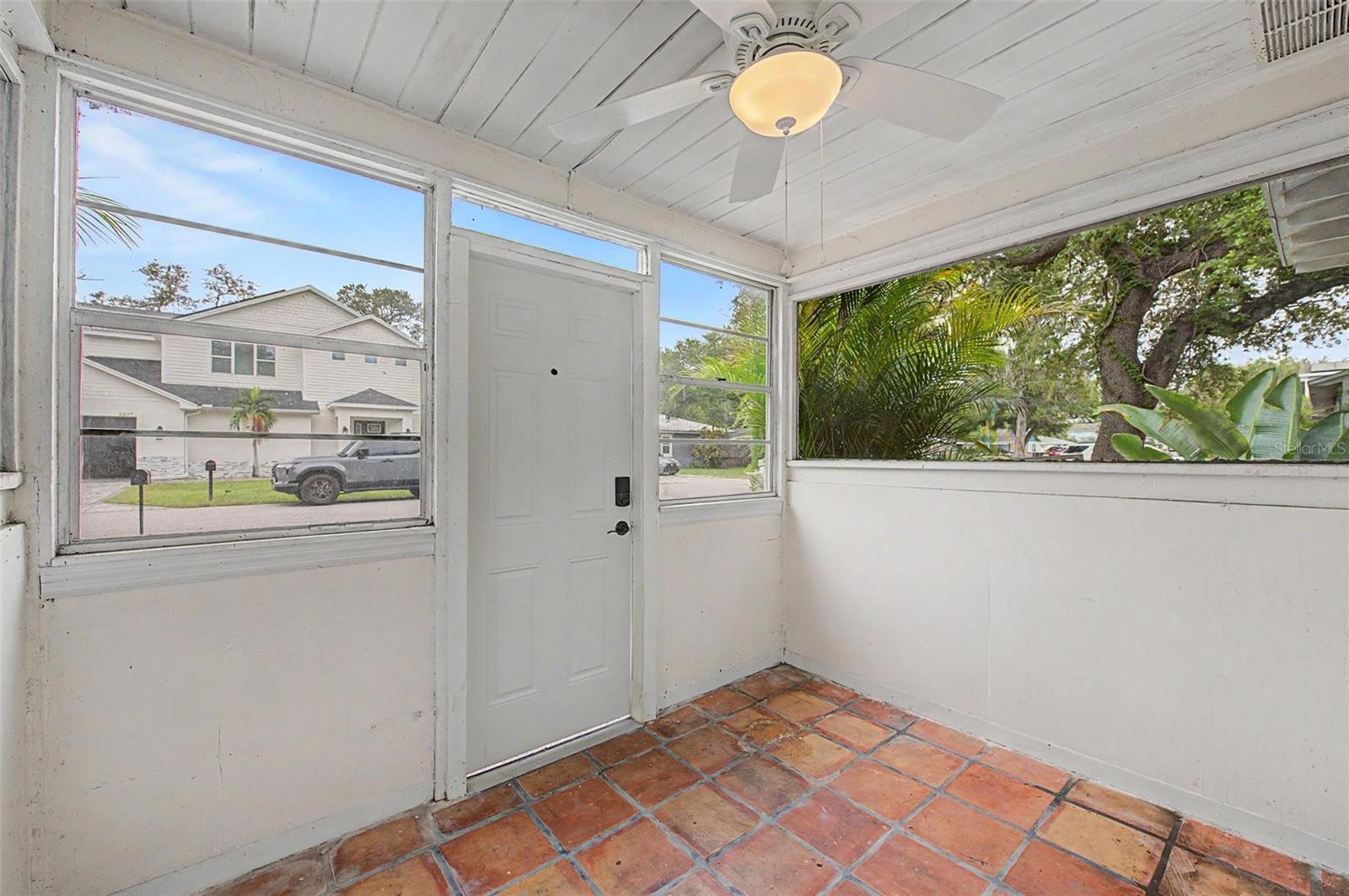 3208 W HARTNETT AVE — photo 35