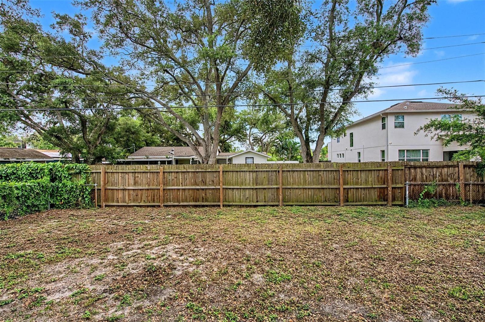 3208 W HARTNETT AVE — photo 30