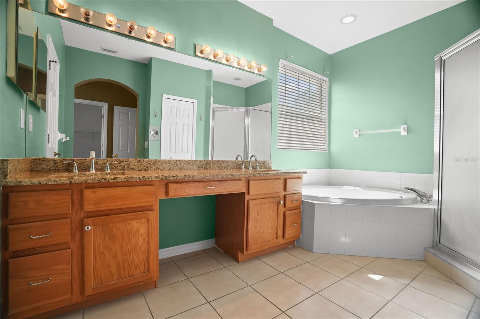 14020 WATERVILLE CIR — photo 25