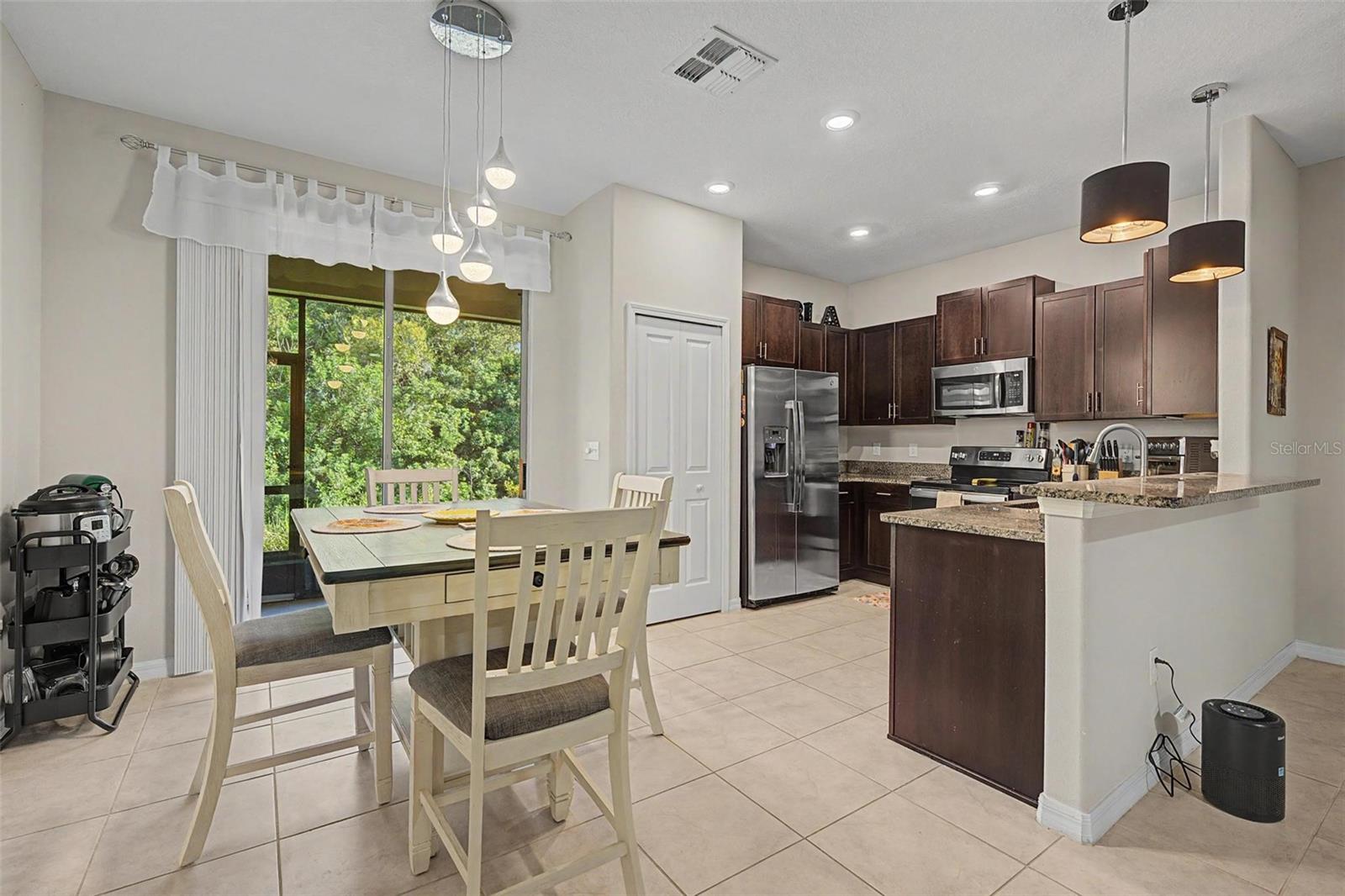 9706 PEMBROOKE PINES DR — photo 11