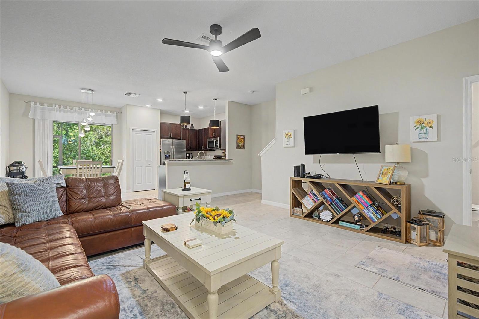 9706 PEMBROOKE PINES DR — photo 13
