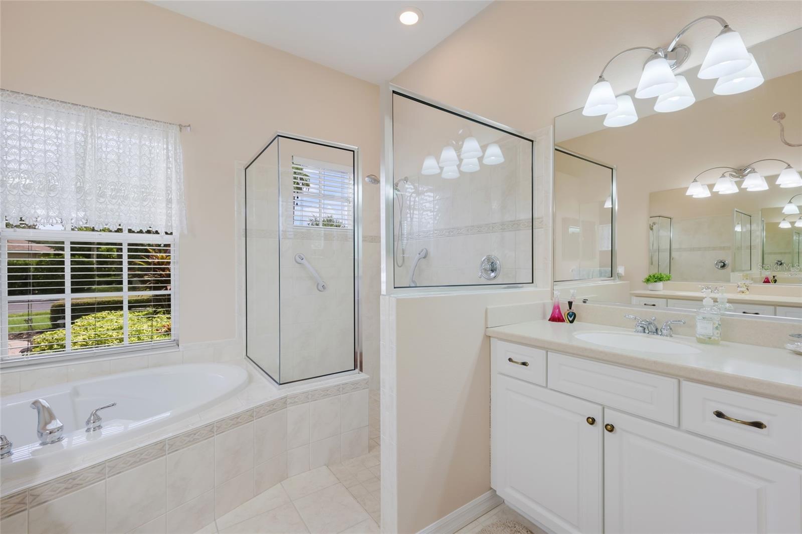 248 DAHLIA CT — photo 22