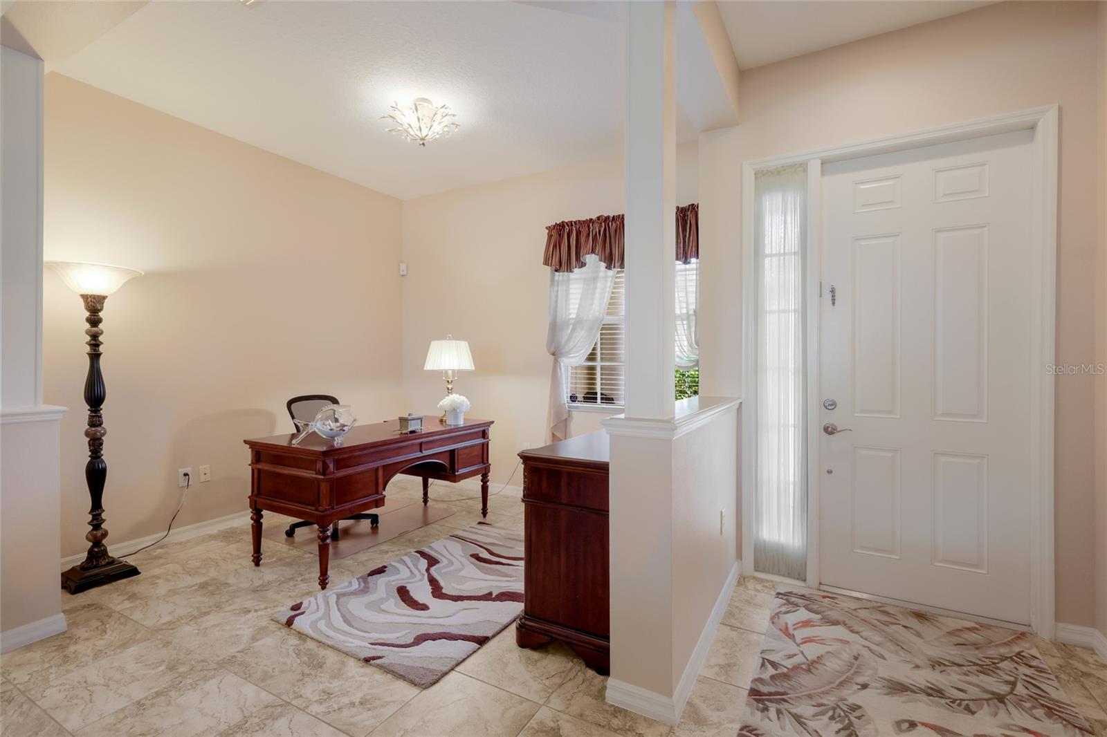 248 DAHLIA CT — photo 6