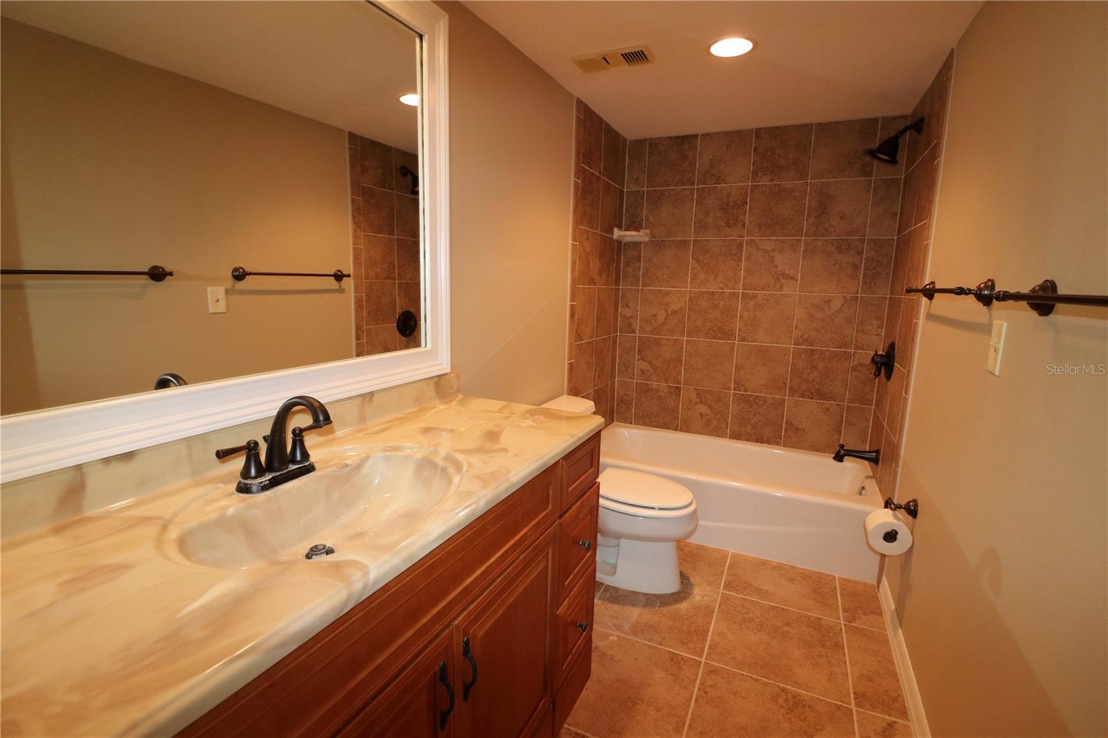 2465 HERON TER #202B — photo 11