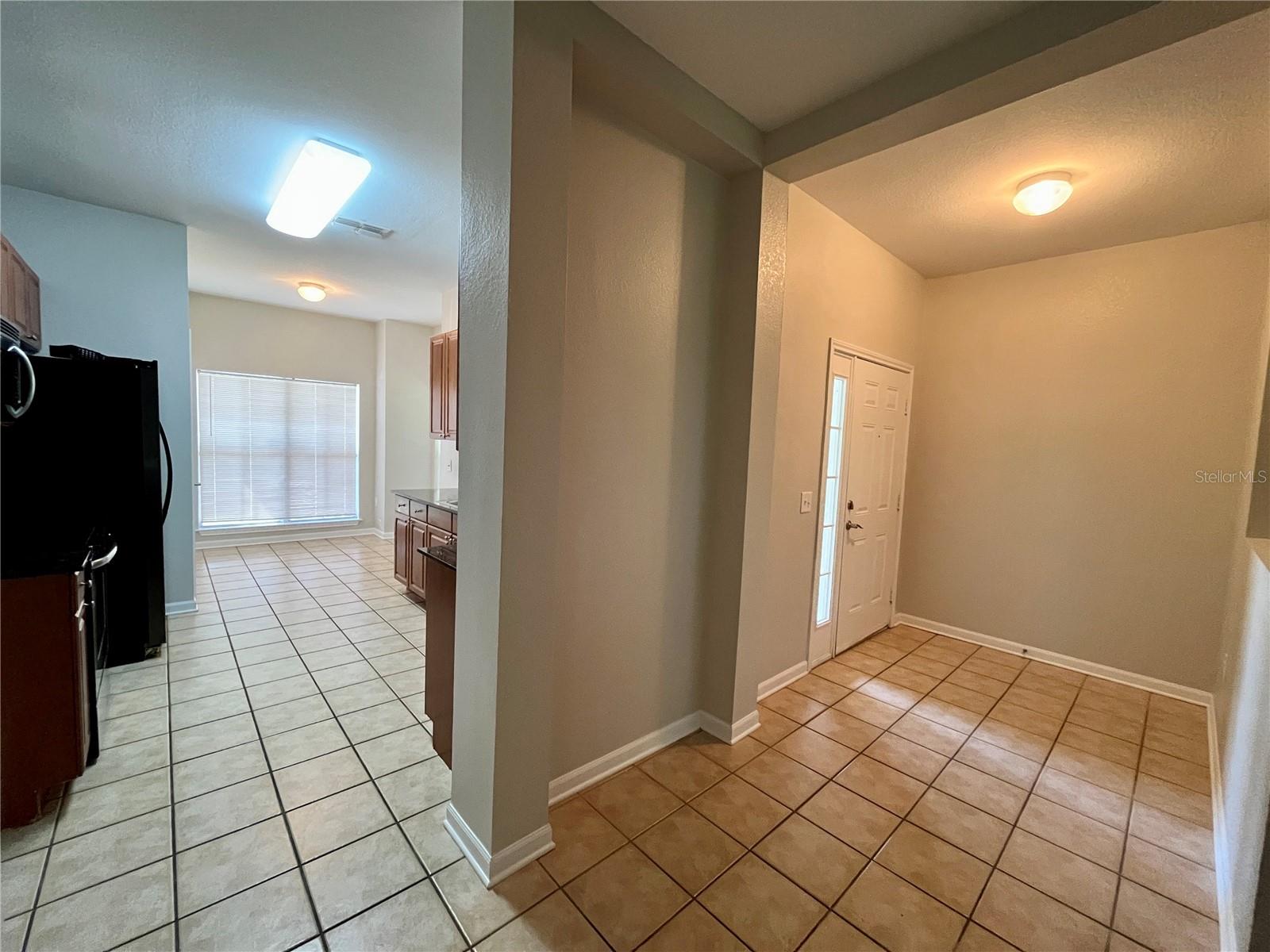 8202 DOWNPATRICK CT — photo 4