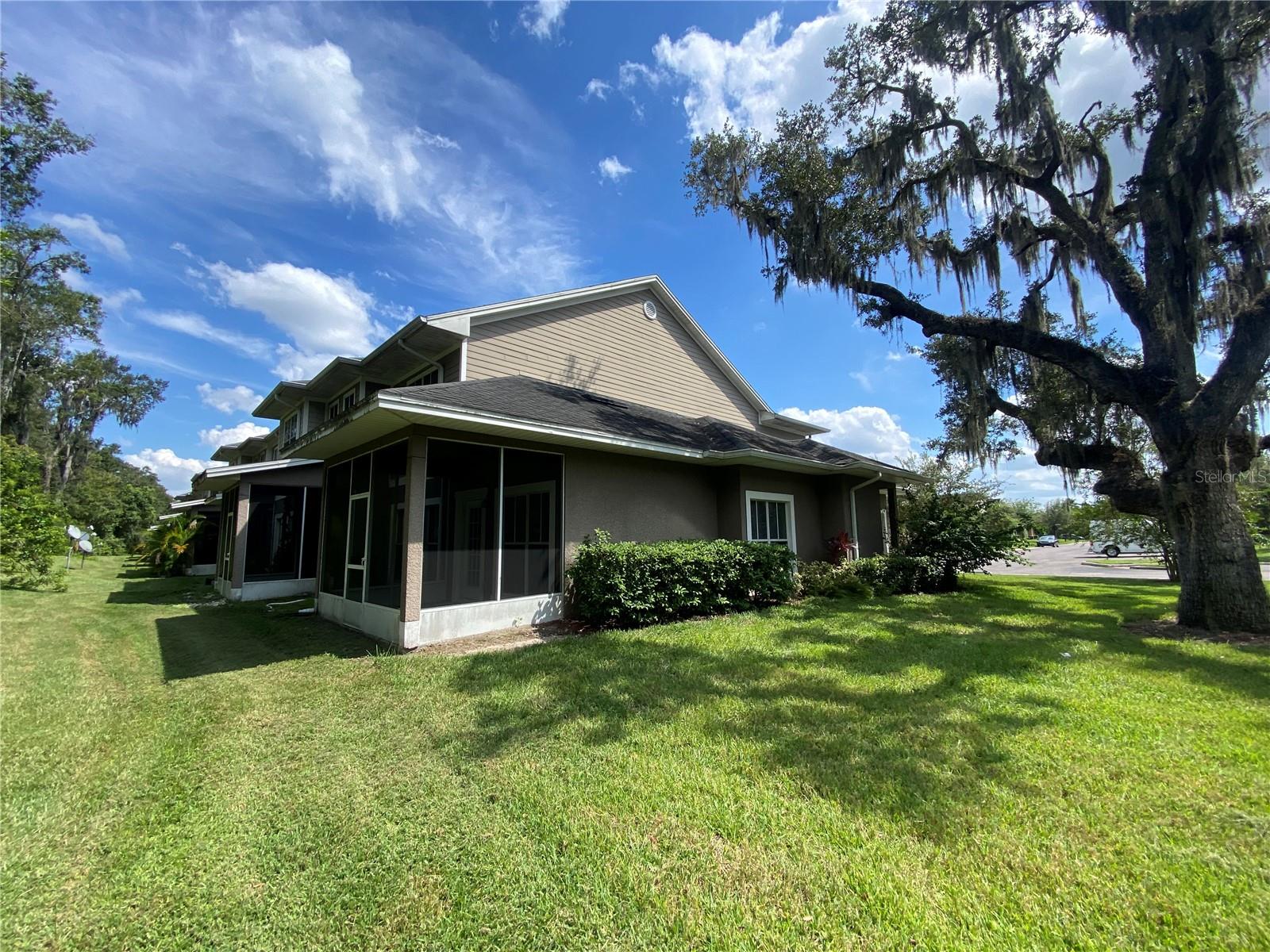 8202 DOWNPATRICK CT — photo 3