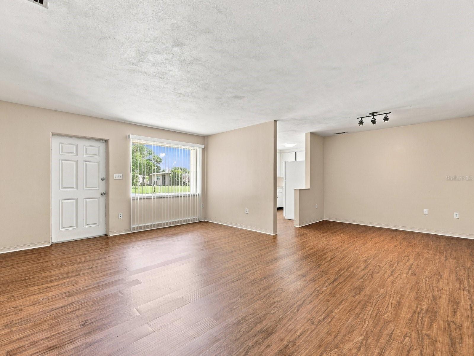 208 62ND ST W — photo 5