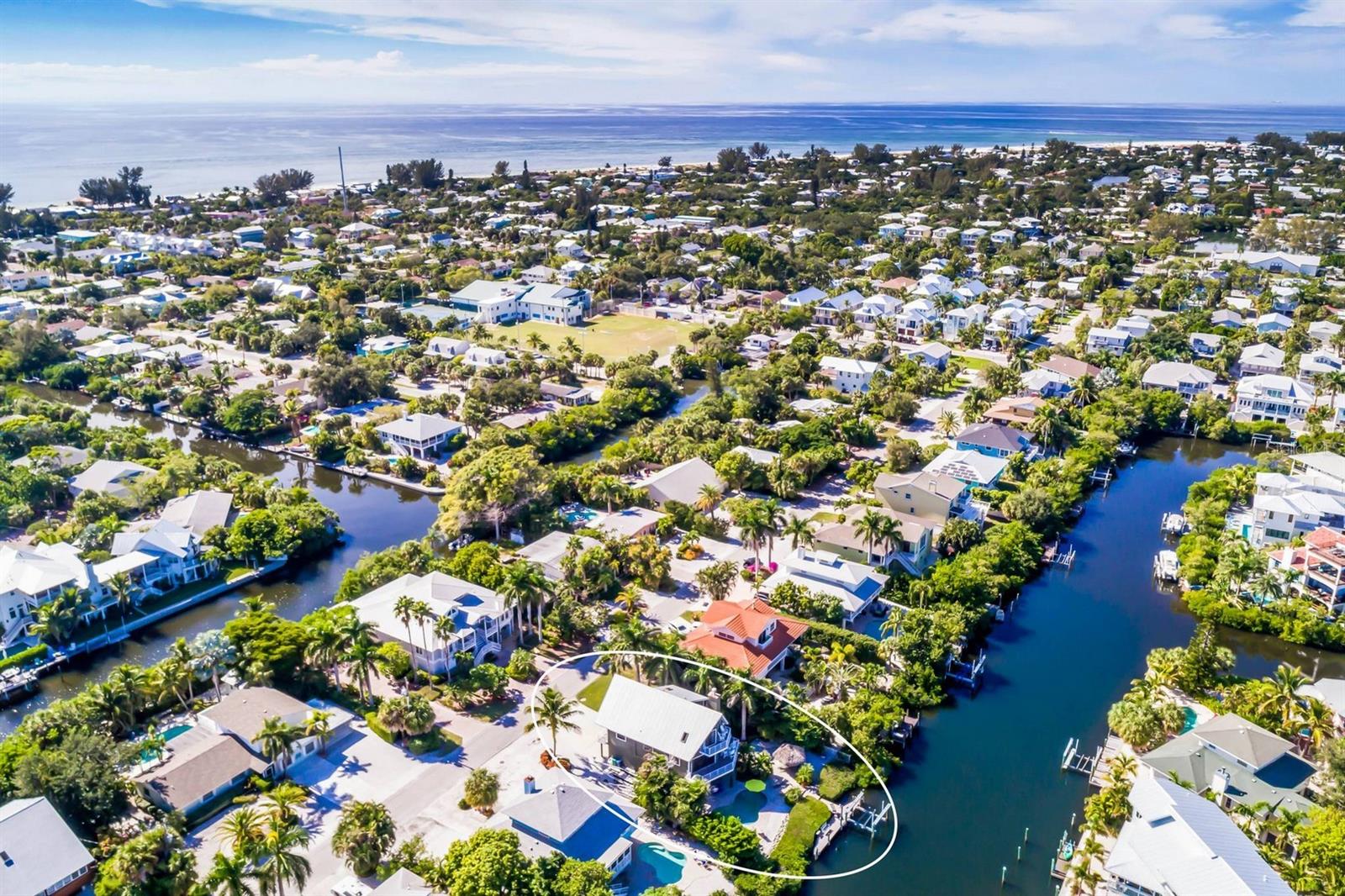 322 TARPON ST — photo 44