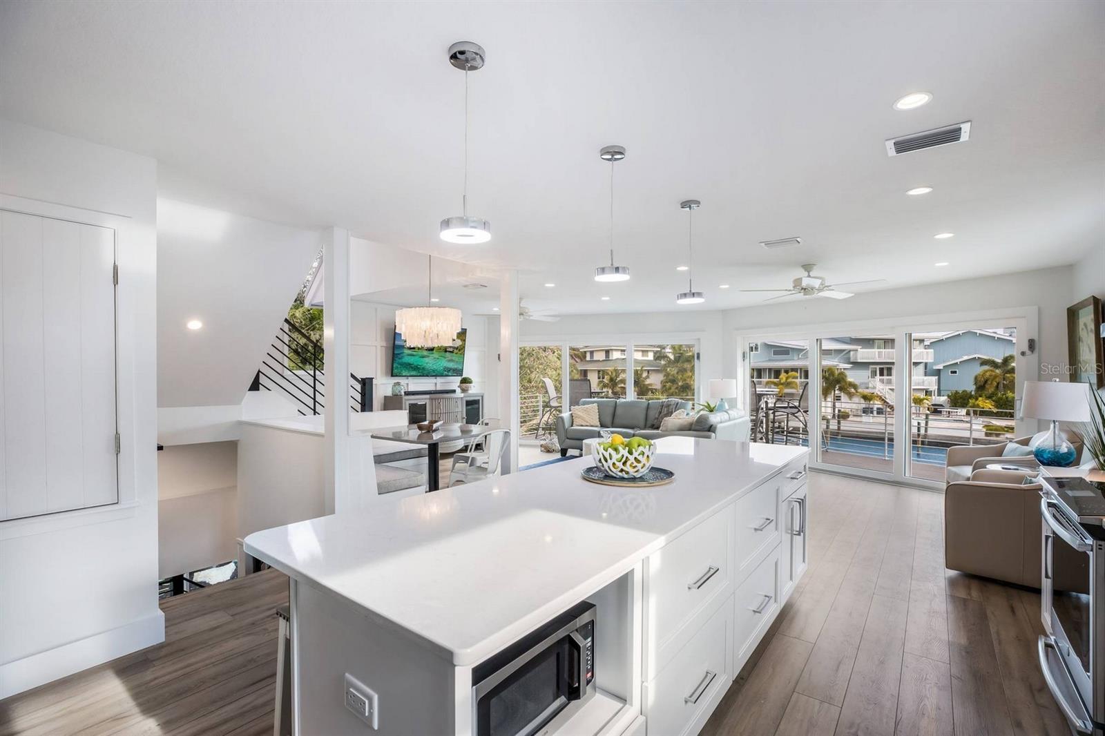 322 TARPON ST — photo 12
