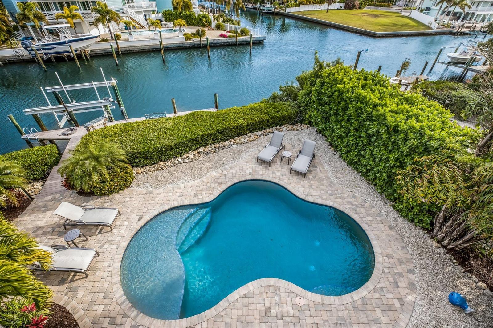322 TARPON ST — photo 4