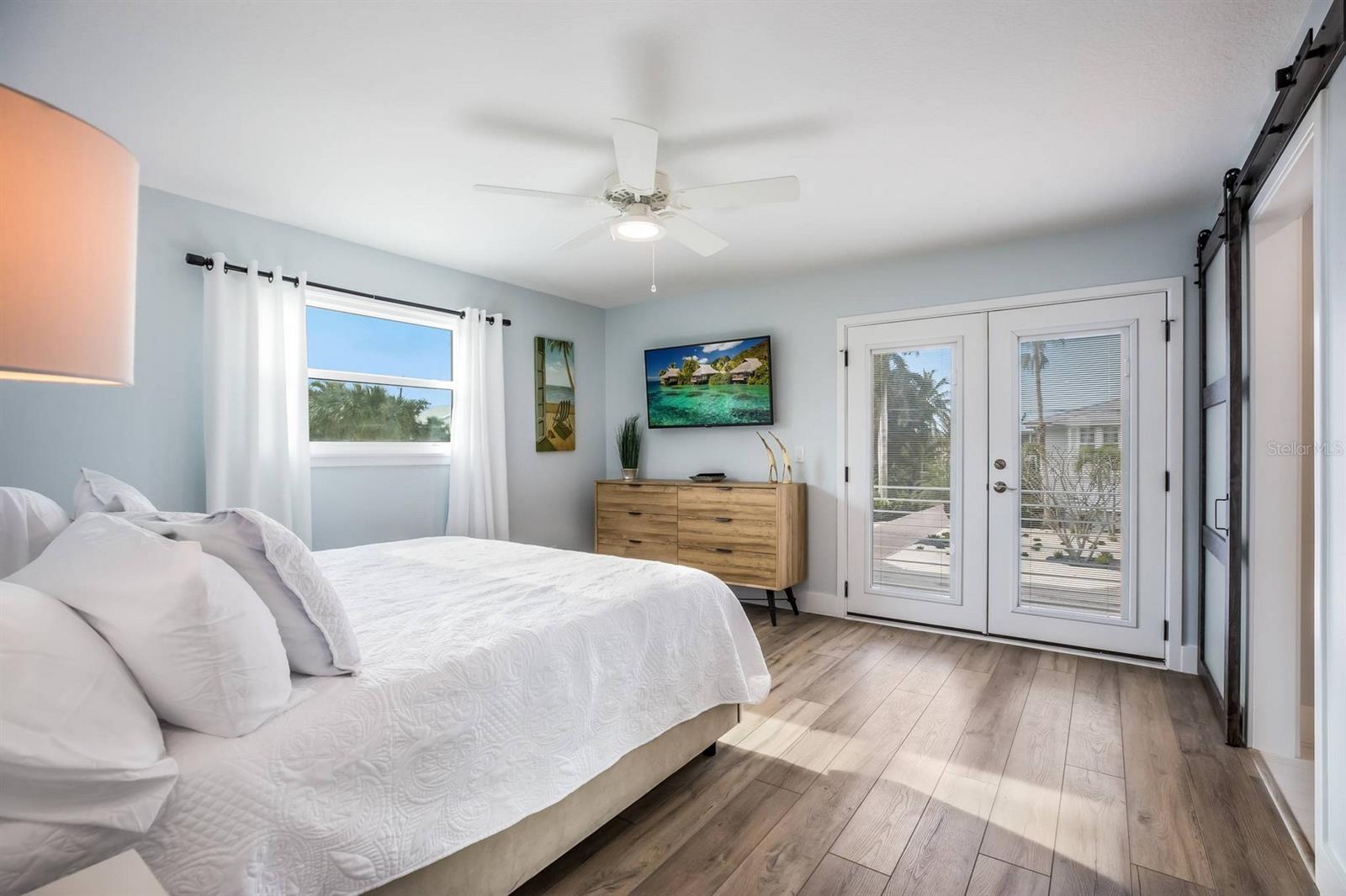 322 TARPON ST — photo 18