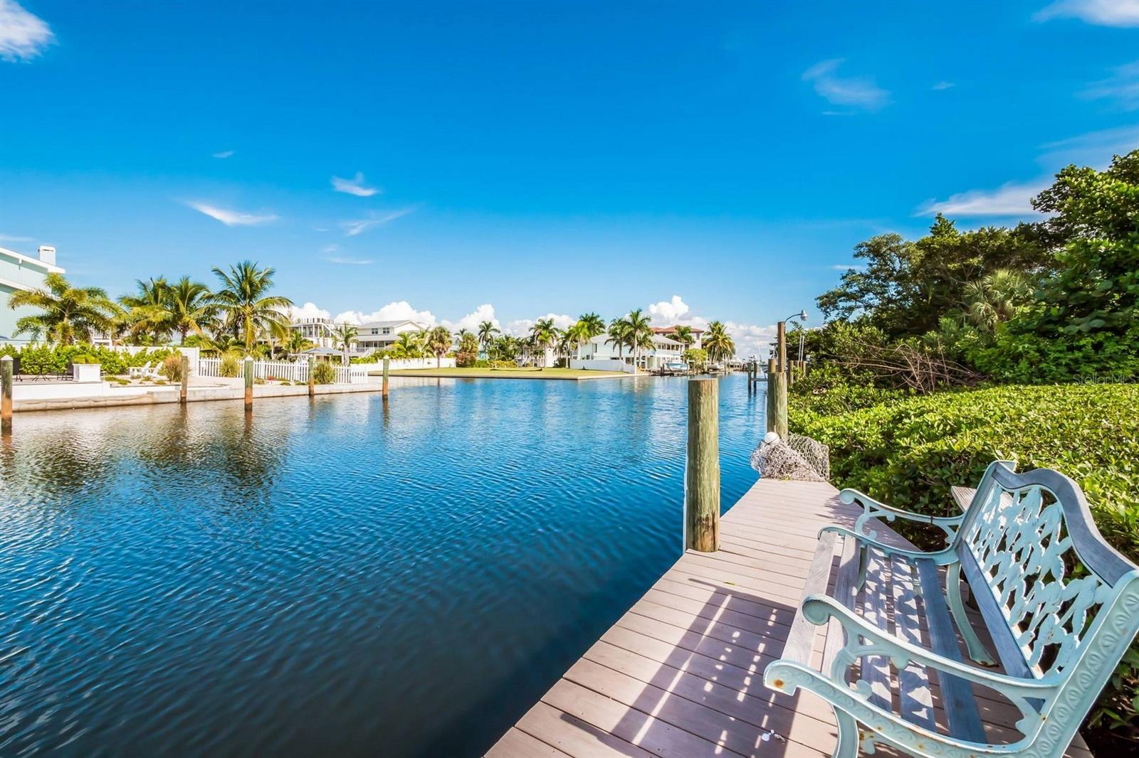 322 TARPON ST — photo 40